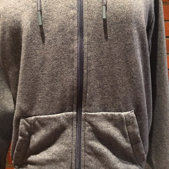 Lacoste Hoodie - Picture 6 of 8